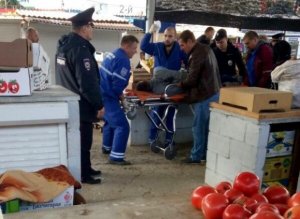Rusiyada qarpız satan azərbaycanlı alıcını bıçaqladı