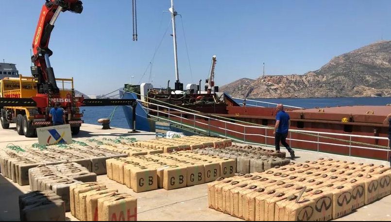Türkiyə polisi təlimat verdi - 12 ton narkotik daşıyan gəmi saxlanıldı  