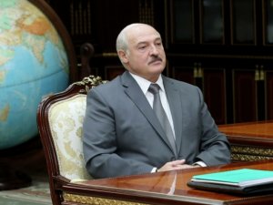 Lukaşenko: “Mən Poroşoneko deyiləm, milyardlarım yoxdur”