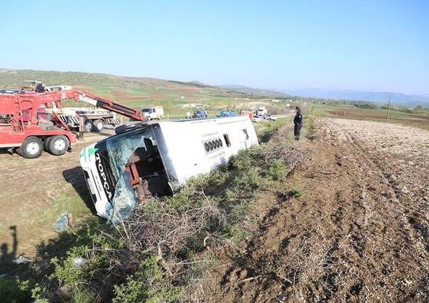 Türkiyədə ağır yol qəzası baş verib, 7 ölü, 30 yaralı var