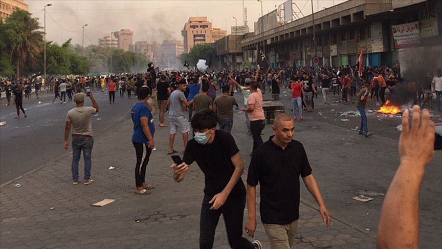 İraqda Təhrir meydanına çıxan etirazçılar güllələndi