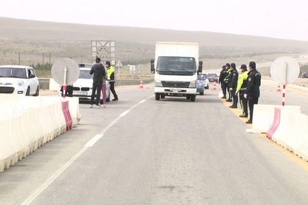 Karantin rejimi: Postlardan keçmək istəyən 2 315 nəqliyyat vasitəsi geri qaytarılıb - Həbs olunanlar var