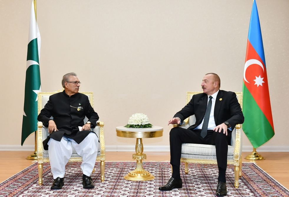 Prezident İlham Əliyevin Pakistan Prezidenti Arif Alvi ilə görüşü olub (FOTO)