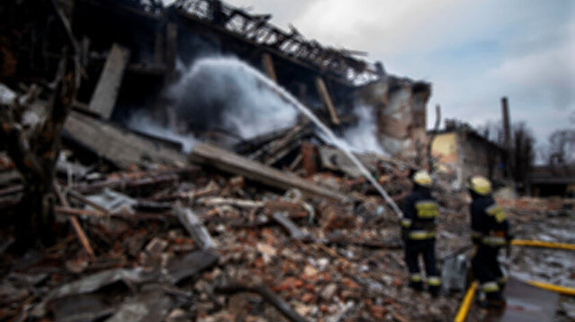 SON DƏQİQƏ : Ruslar Ukraynadakı Sultan Süleyman məscidini bombaladı İDDİASI -34-ü uşaq olmaqla 86 Türkiyə vətəndaşı... (FOTO)