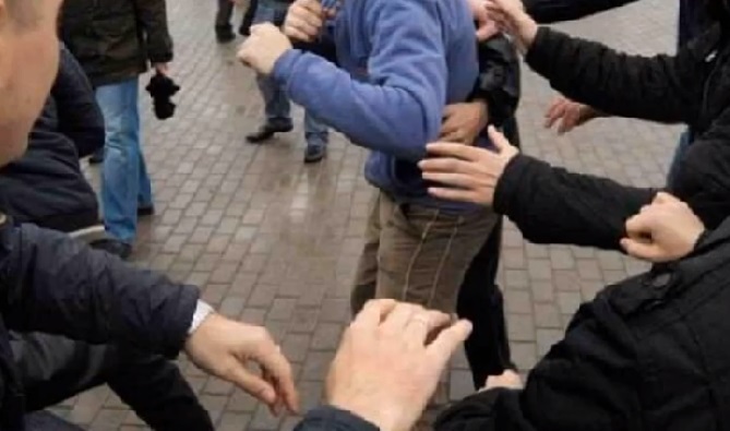 Moskvada azərbaycanlılarla ermənilər arasında kütləvi dava: Bir nəfər bıçaqlandı – Video