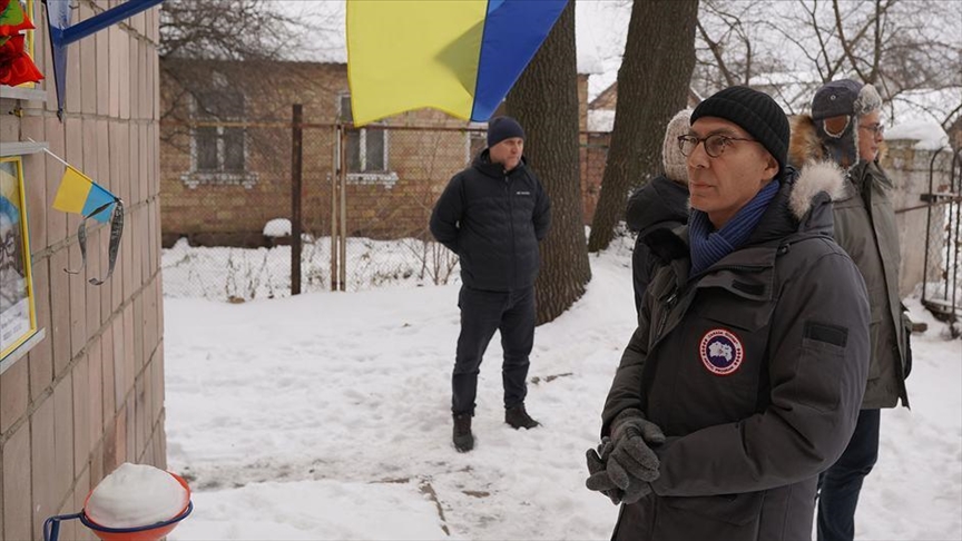 BMT rəsmisi Ukraynada bir neçə saat bomba sığınacağında qaldı - Həmin vaxt 70 raket atılıb