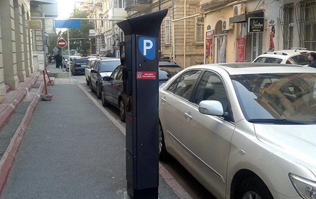 Bazar günləri parklanmaya görə qanunsuz ödənişlər alınır - VİDEO
