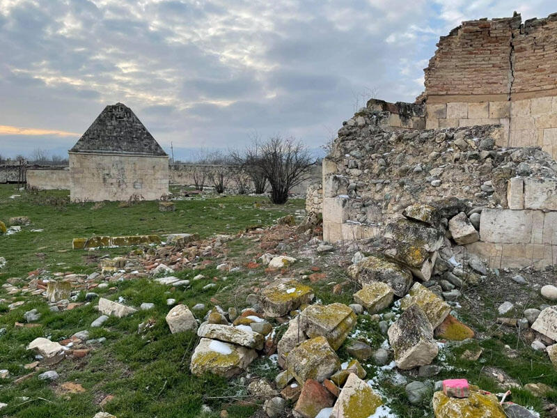 Azad edilmiş rayonlarda 409 yaşayış məntəqəsi tamamilə dağıdılıb - RƏSMİ