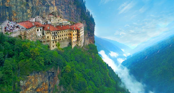 2023-cü ildə Trabzona 1 milyon 319 min 299 turist səyahət edib - FOTO