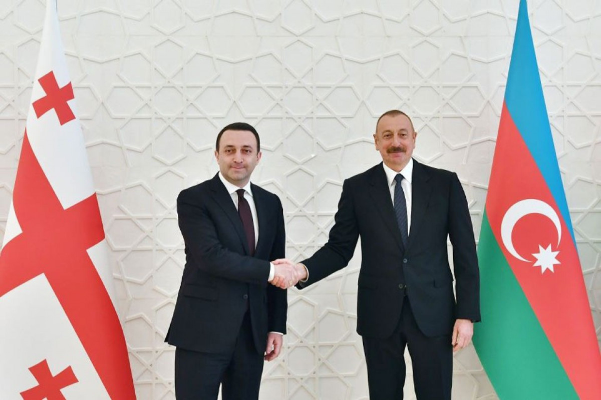 Prezident İlham Əliyev Gürcüstanın Baş naziri ilə görüşüb - FOTO - YENİLƏNİB