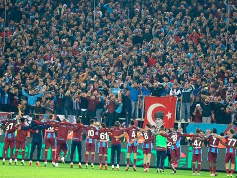 “Qarabağ bizimdir, bizim qalacaq” – “Trabzonspor” azarkeşlərindən dəstək – FOTO
