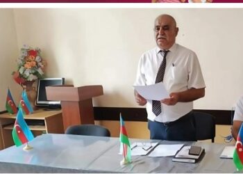 İlk dərs günü məktəb direktoru məhkəməyə verildi