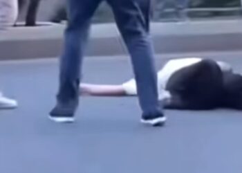 Sumqayıtda 9 yaşlı məktəblini avtomobil vuraraq öldurub