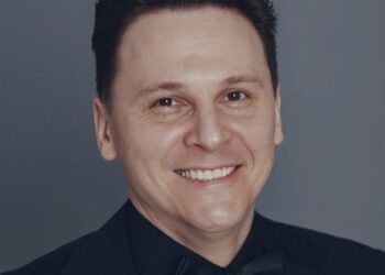 Avropaya inteqrasiya tərəfdarlarının onun əleyhdarları üzərində üstünlüyü 1 faizdən də azdır-Roqov