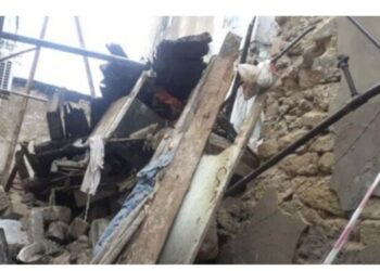 Bakıda ev uçdu,sahibi dağıntılar altında qaldi