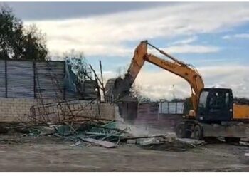 Ağcəbədidə qanunsuz tikililər söküldü – Video