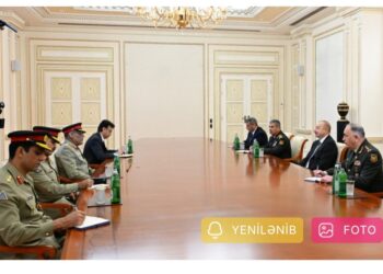 İlham Əliyev Pakistanın Birləşmiş Qərargah Rəisləri Komitəsinin sədrini qəbul edib