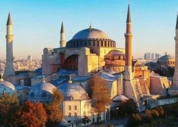 Zamanın şahidi və mədəniyyətlərin birləşdiyi Ayasofya – FOTOLAR