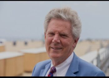 Azərbaycan xalqını təhqir etmiş ermənipərəst ABŞ konqresmeni Frank Pallone Bakıdan qaçdı