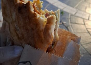 Zaqatalada 3 nəfər dönərdən zəhərlənib