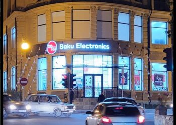 “Baku Elektroniks” qeydiyyatsız telefon satır – Foto