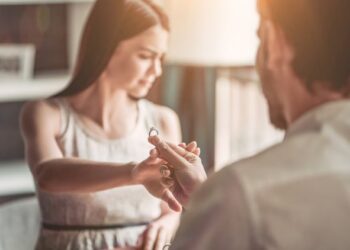 Kişilər boşanmadan niyə çəkinir? – Psixoloq səbəbləri sadaladı