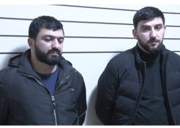 Sumqayıtda avtomobilə basqın edib 127 min manat talayaraq qaçıblar