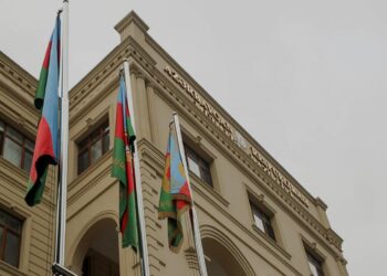 Azərbaycan hərbçisi Ermənistanla şərti sərhəd istiqamətində minaya düşüb