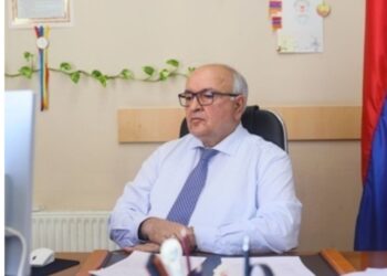 Pasinyan Nazir müavinini işdən qovdu