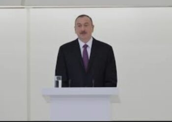 Prezident İlham Əliyev bir sıra şəxslarə fəxri ad və mənzil verdi