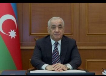 Baş nazir təhsillə bağlı qərar imzaladi