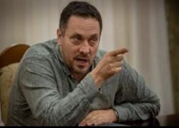 ” Mahaçqaladakı dispetçerlər niyə təyyarənin döyüş bölgəsinə daxil olmasına icazə veriblər”-Şevçenko