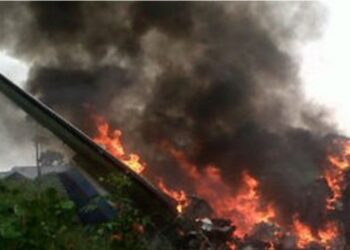 Daha bir təyyarə qəzasi -ölənlər var