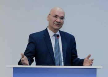 “Görünən odur ki, arxa planda, Qazaxıstan, Rusiya və Azərbaycan arasında amansız diplomatik və siyasi mübarizə gedir”-Osman Gündüz