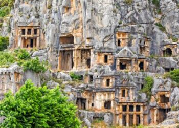 Antalyanı Santa Klausun izi ilə kəşf edin – FOTOLAR