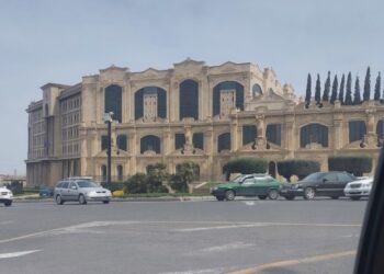 Məşhur “Hollivud” restoranında növbəti qalmaqal yaşanıb