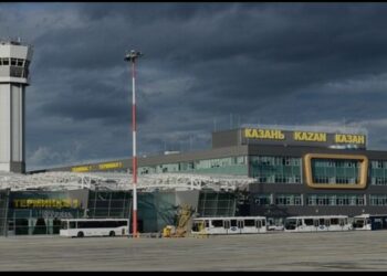 Kazanda Aeroport uçuşları dayandırdı