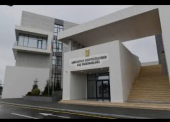 Qaçaqmalçılıq yolu ilə ölkə ərazisinə qızıl külçə keçirən şəxslər həbs olunub