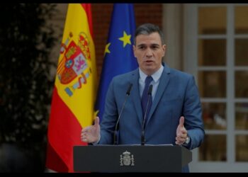 “Arxada qaldığını düşündüyümüz faşizm indi Avropanın üçüncü siyasi qüvvəsidir”-Pedro Sançes