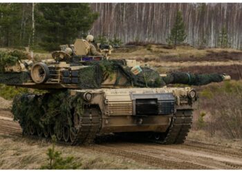 “Varşava ətrafı yollarda tank kolonlarının hərəkəti qeydə alınıb”-Andrey Kolesnik