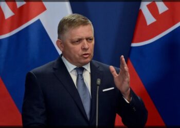 “Prezident Zelenski hesab edir ki, hər kəs onun xidmətçisi olmalıdır”-Robert Fiko