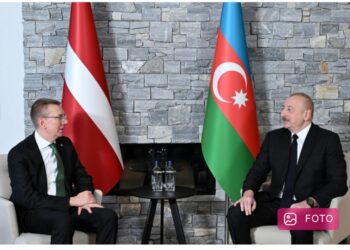 Prezident İlham Əliyev Davosda Latviya Prezidenti i Edqars Rinkeviçs ilə görüşüb