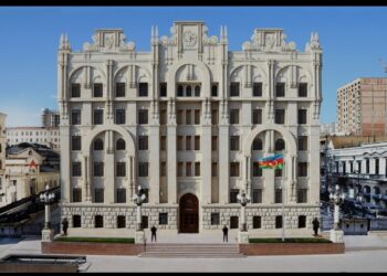 DİN rəhbərliyi İmişlidəki qəza ilə bağlı zərər çəkmiş vətəndaşlari qəbul edib