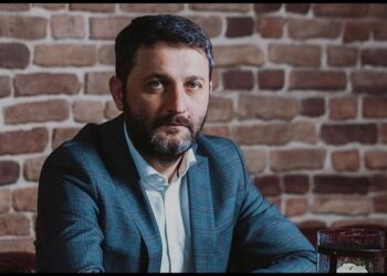 Xalq artistinin prodüseri Emin Əfəndini hədələyən şəxs saxlanılıb