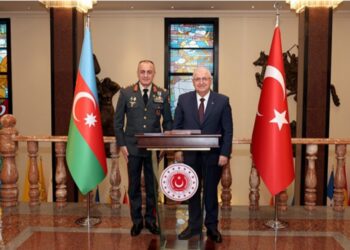 Türkiyə mill müdafiə naziri Yaşar Gülər Hikmət Mirzəyevi qəbul edib-FOTOLAR