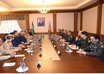 Müdafiə naziri Zakir Həsənov baş qərargah rəisi  Fayyad bin Hamed Ali-Rovailini qəbul edib