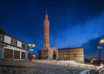 Türk memarlığının şah əsərləri – Taxta məscidlər