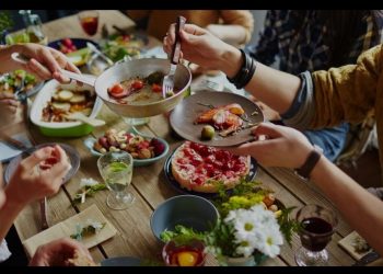 Gəncləri sürətlə qocaldan qida və içkilər