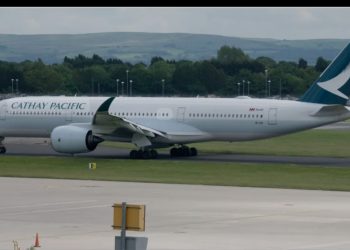 Honq Konq – London reysi ilə uçan təyyarə Bakıda təcili eniş etdi