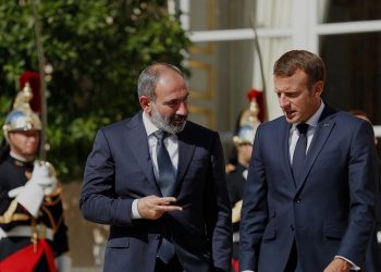 Paşinyan Makrona Azerbaycanla danışıqlar haqqında məlumat verib